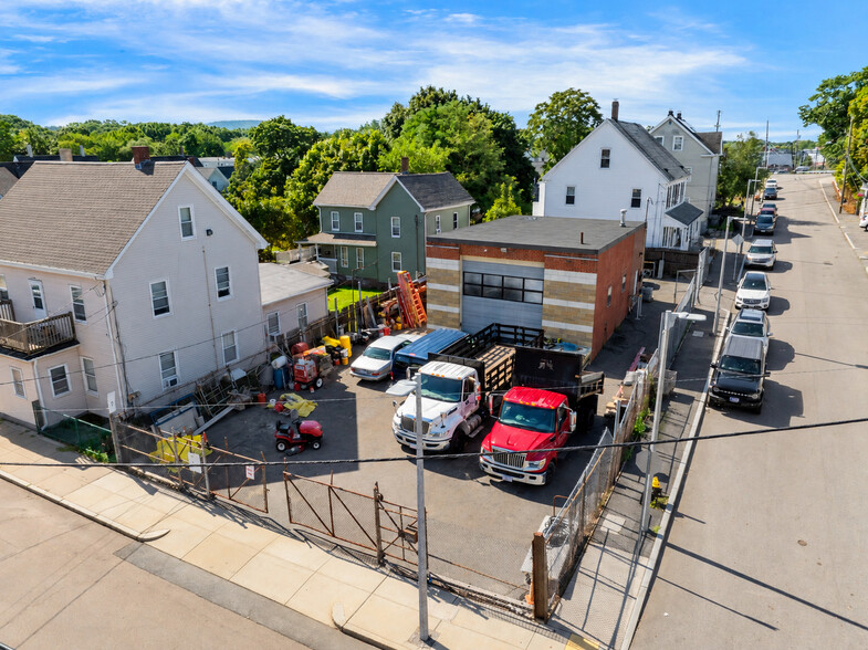 Primary Photo Of 17 Glenwood Ave, Hyde Park Warehouse For Sale