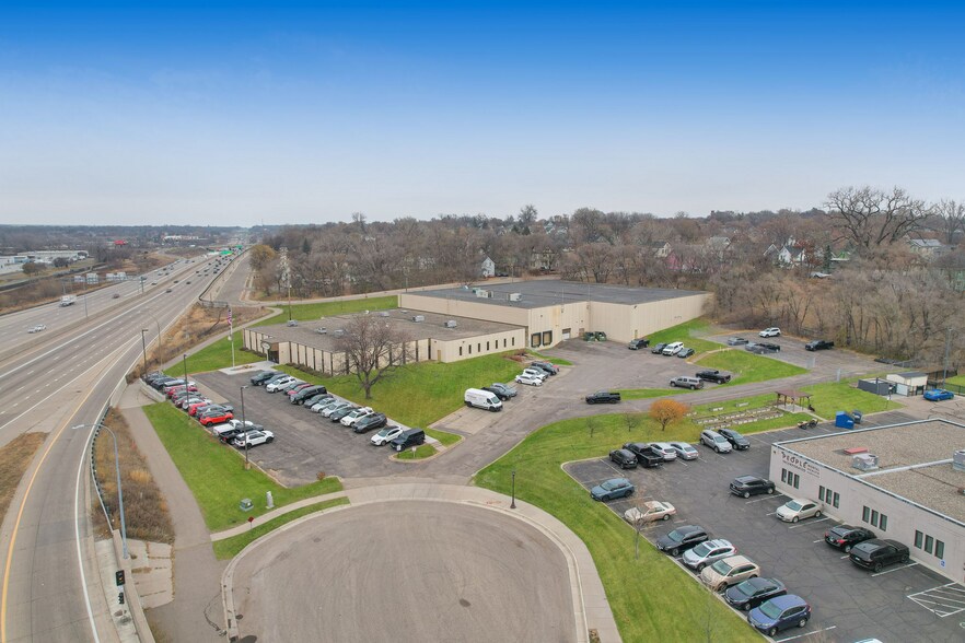 More Photos Of 301 York Ave, Saint Paul Manufacturing For Sale