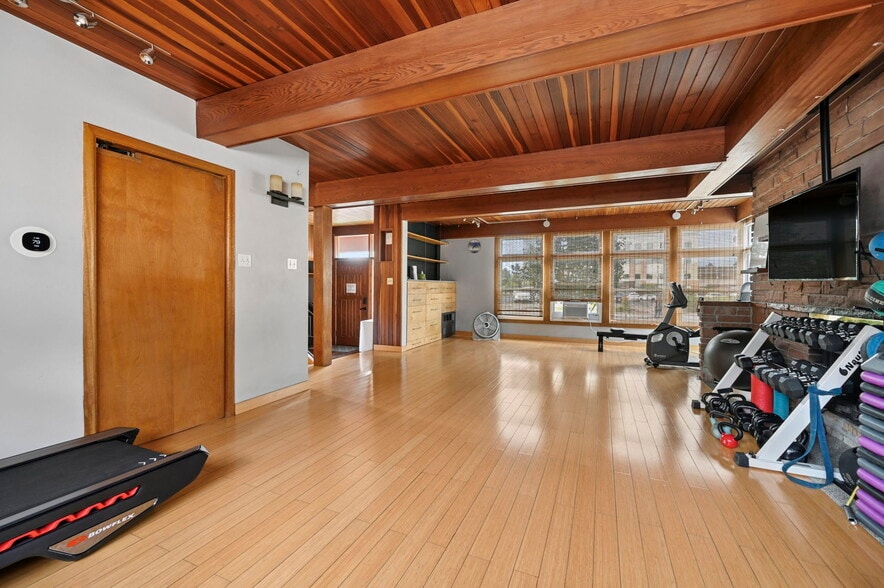 More Photos Of 2402 N Nevada Ave, Colorado Springs Freestanding For Sale