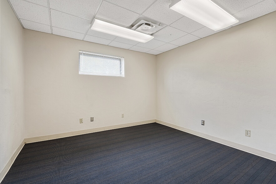 More Photos Of 2884 Industrial Blvd, Bethel Park Coworking Space