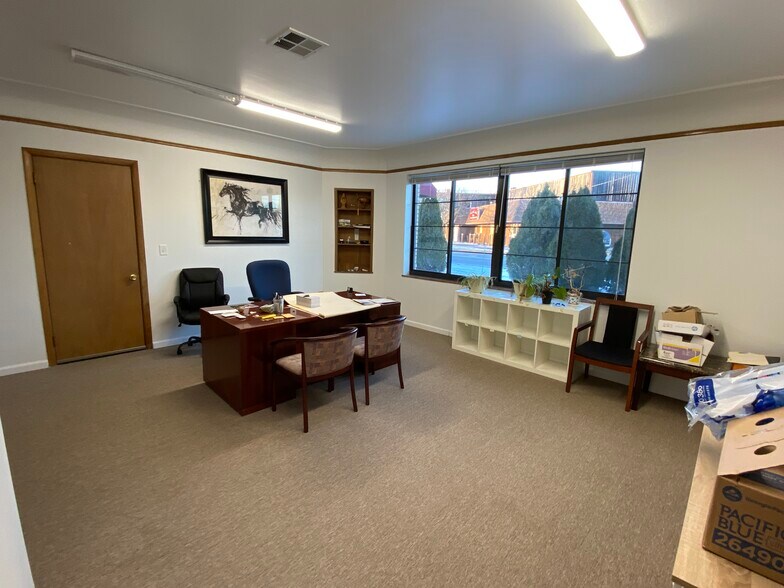 More Photos Of 26943 Westwood Rd, Westlake Office For Lease