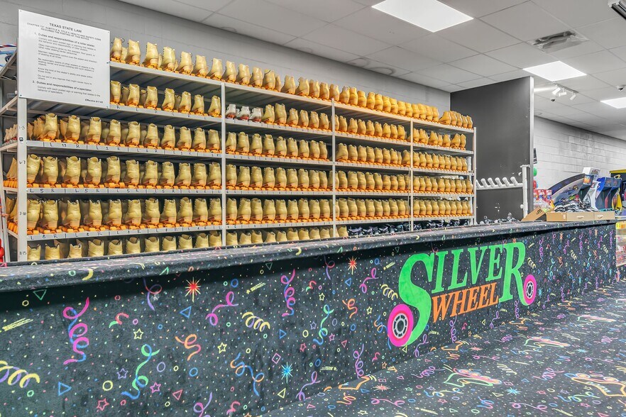 More Photos Of 7628 Corina Dr, Fort Worth Skating Rink For Sale