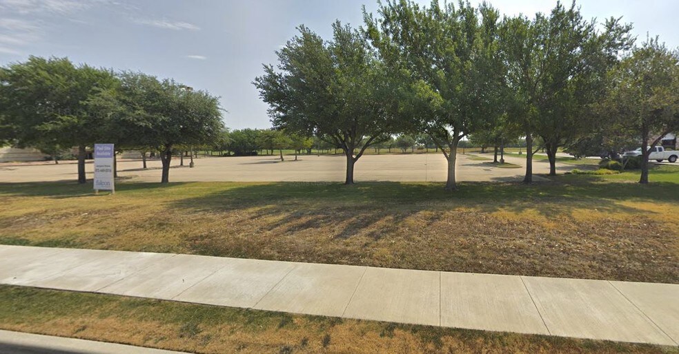 More Photos Of 5900 North Fwy, Fort Worth Land For Sale