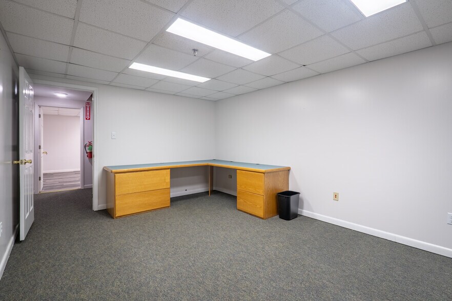 More Photos Of 1117 E Landis Ave, Vineland Office Residential For Lease