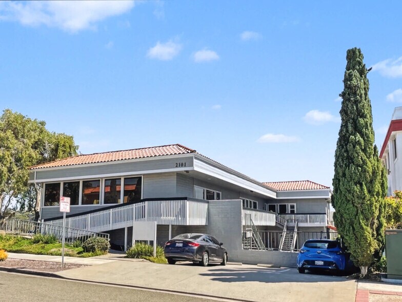 More Photos Of 2101 S El Camino Real, Oceanside Coworking Space
