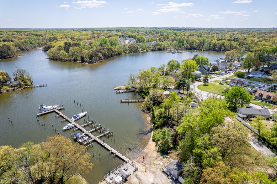 More Photos Of 7813 Leymar Rd, Glen Burnie Marina For Sale