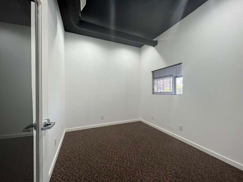 More Photos Of 750 E Tahquitz Canyon Way, Palm Springs Office For Lease
