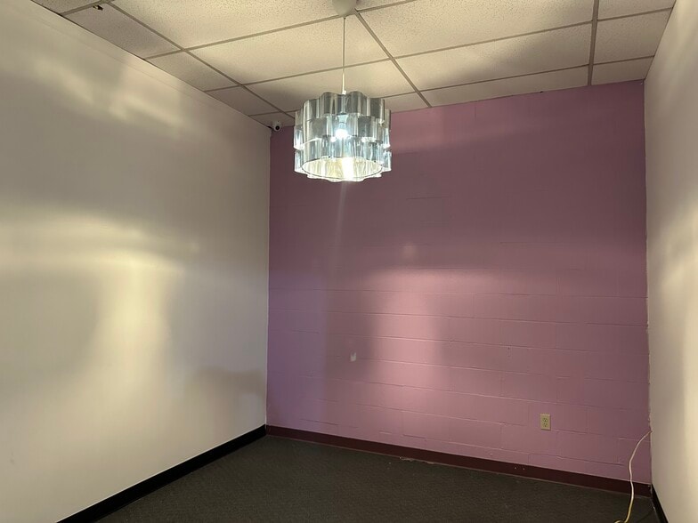 More Photos Of 5716-5760 Stage Rd, Bartlett Unknown For Lease