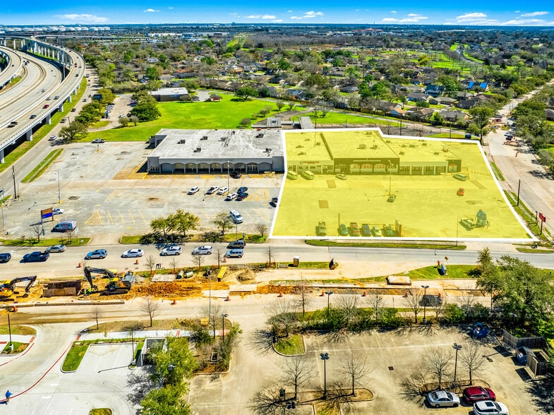 More Photos Of 11502-11600 Hughes Rd, Houston Freestanding For Sale