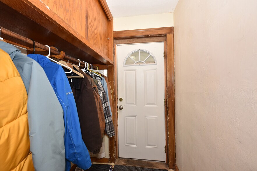 More Photos Of 2940 N Maryland Ave, Milwaukee Apartments For Sale