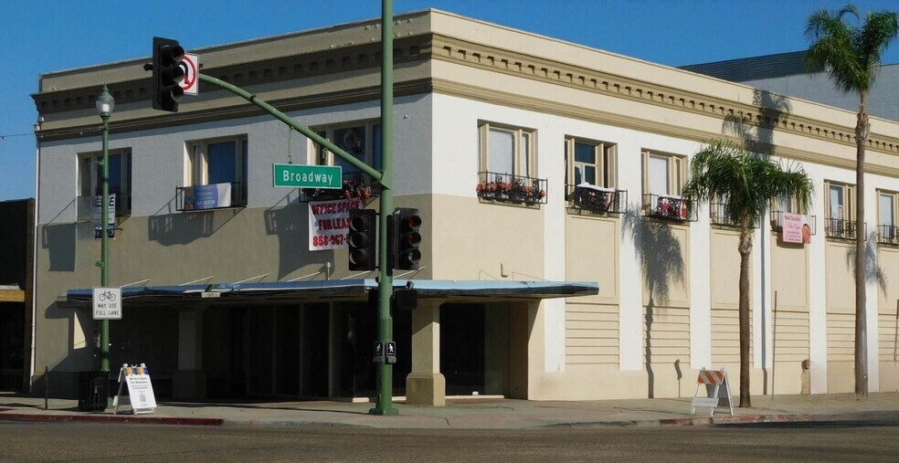 Primary Photo Of 101 E Grand Ave, Escondido Storefront For Lease