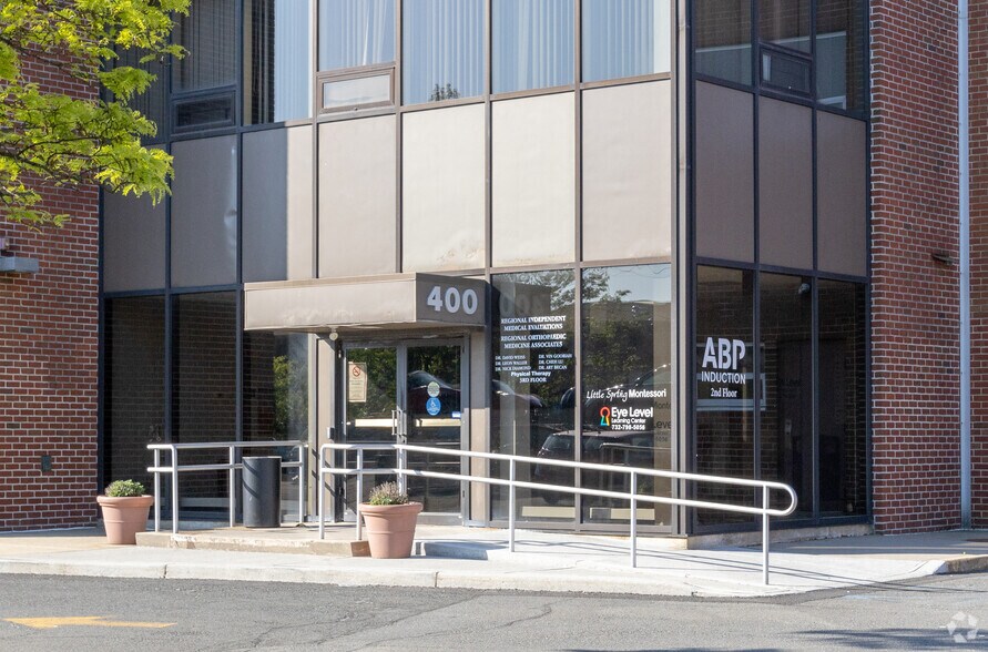 More Photos Of 1460 Livingston Ave, North Brunswick Warehouse For Lease