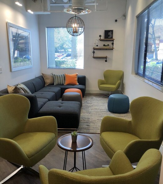 More Photos Of 2454 N McMullen Booth Rd, Clearwater Loft Creative Space For Lease