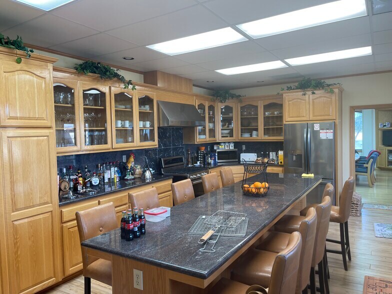 More Photos Of 13002 Zachary Ave, McFarland Specialty For Sale