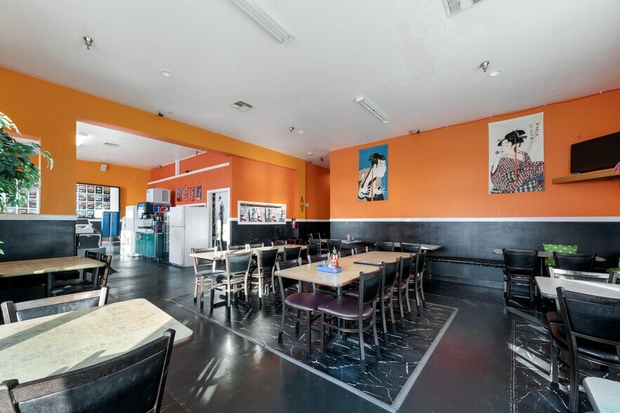 More Photos Of 3315 W Court St, Pasco Restaurant For Sale