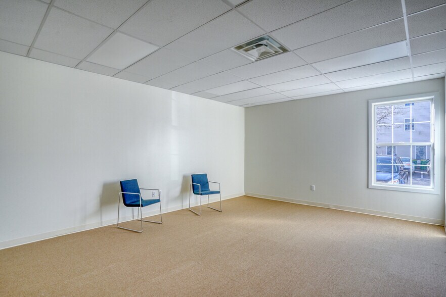 More Photos Of 4 E Laurel St, Georgetown Office For Lease