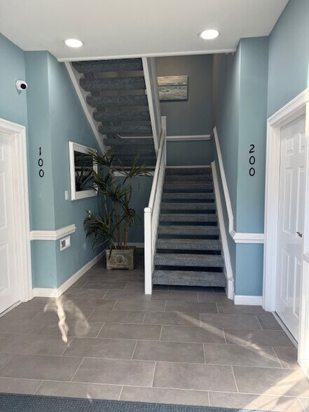 More Photos Of 1100 Eaglewood Dr, Virginia Beach Office For Lease