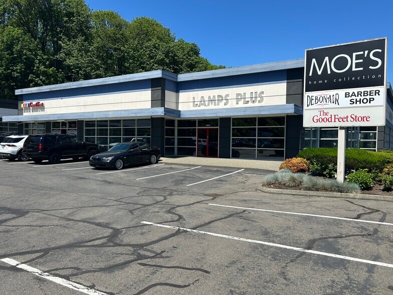 More Photos Of , Tukwila General Retail For Sale