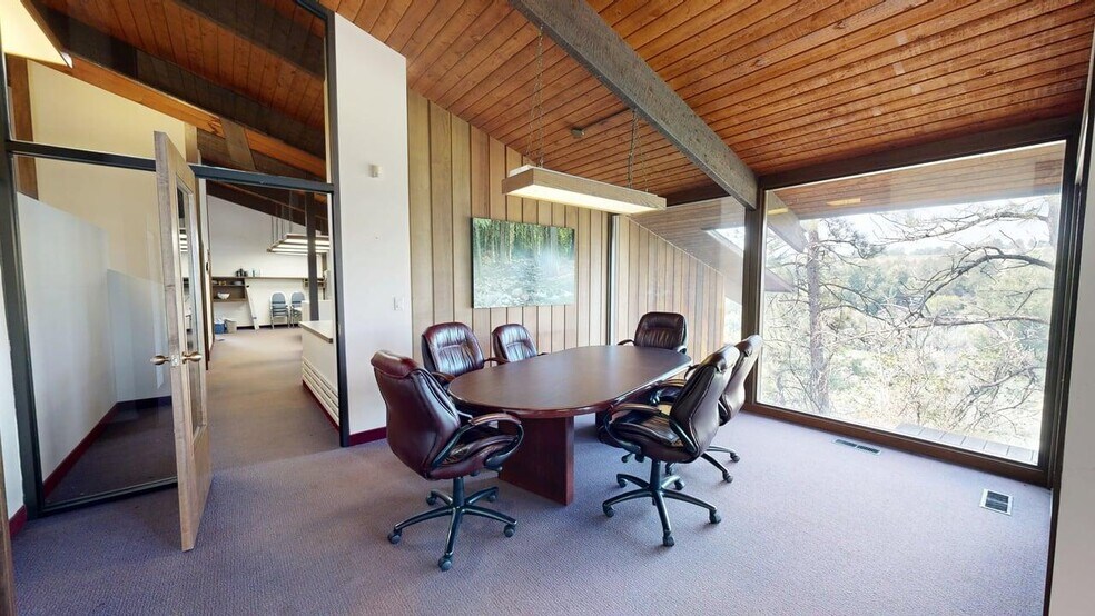 More Photos Of 11 E Airport Rd, Billings Office For Lease