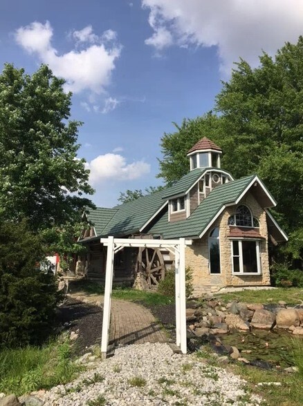 More Photos Of 530 Upper Lewisburg Salem Rd, Brookville Storefront Retail Office For Sale