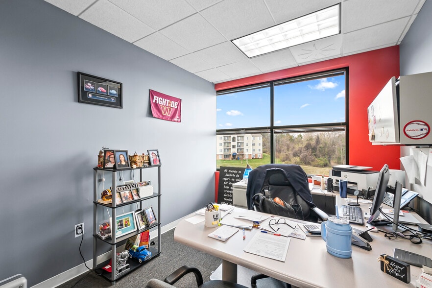 More Photos Of 9161 Liberia Ave, Manassas Medical For Sale