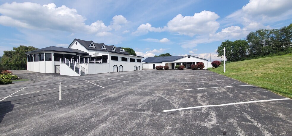More Photos Of 533 Liberty Valley Rd, Danville Restaurant For Sale