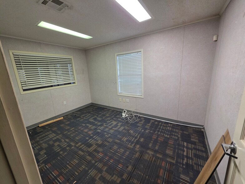 More Photos Of 4742 Blountstown Hwy, Tallahassee Office For Lease