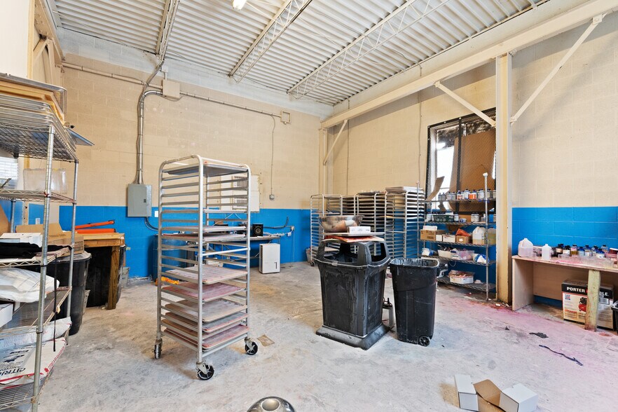 More Photos Of 677 S Cardinal Ln, Scottsburg Industrial For Sale