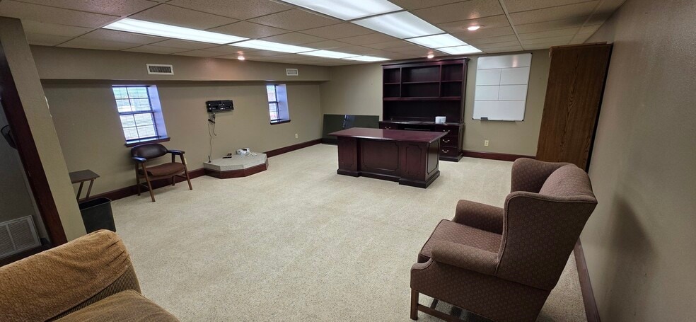 More Photos Of 2024 Ruhl Dr, Guthrie Industrial For Lease