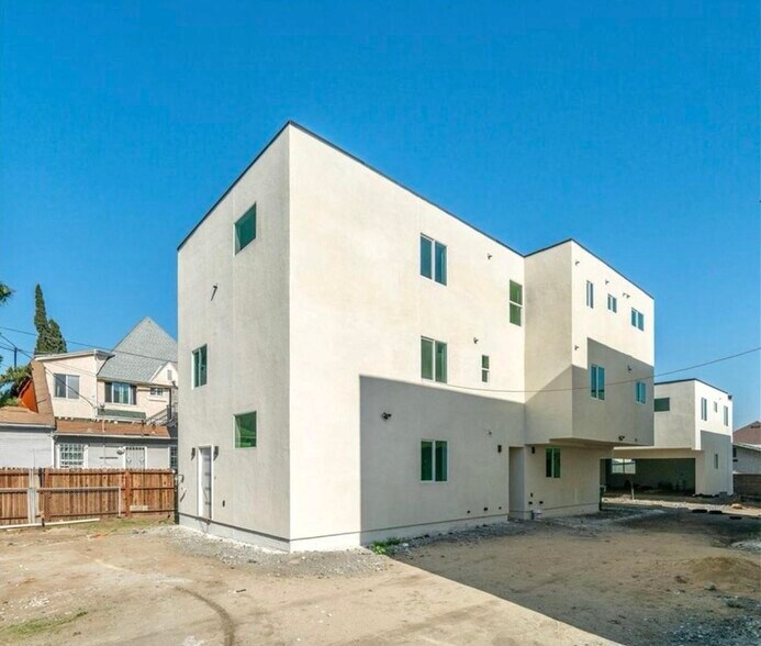 Primary Photo Of 2419 E 3rd St, Los Angeles Apartments For Sale