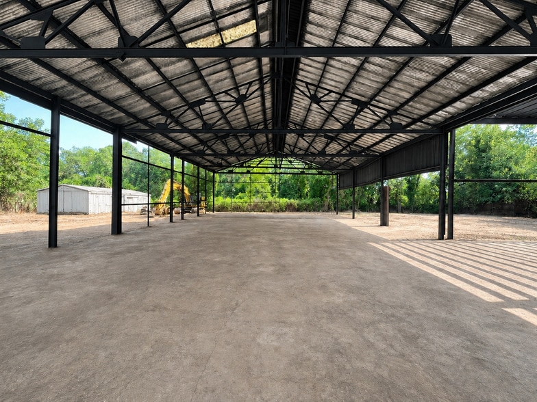 More Photos Of 408 Sawtell Ave, Atlanta Contractor Storage Yard For Lease
