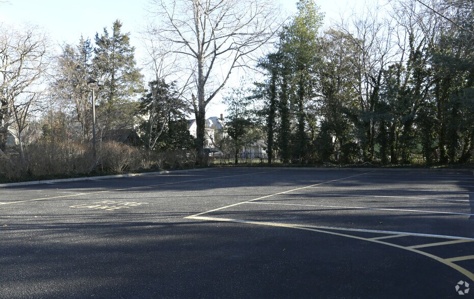 More Photos Of 615 Main St, Toms River Office For Sale