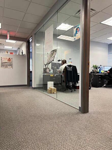 More Photos Of 51 Smart Ave, Yonkers Office For Sale