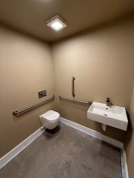 More Photos Of 5149-5151 W Adams Blvd, Los Angeles Storefront Retail Residential For Lease