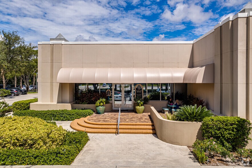 More Photos Of 1601 Clint Moore Rd, Boca Raton Medical For Lease