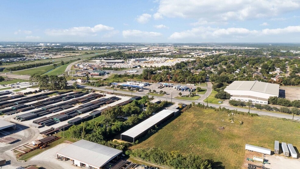 More Photos Of 9740 Sheldon Rd, Houston Industrial For Sale