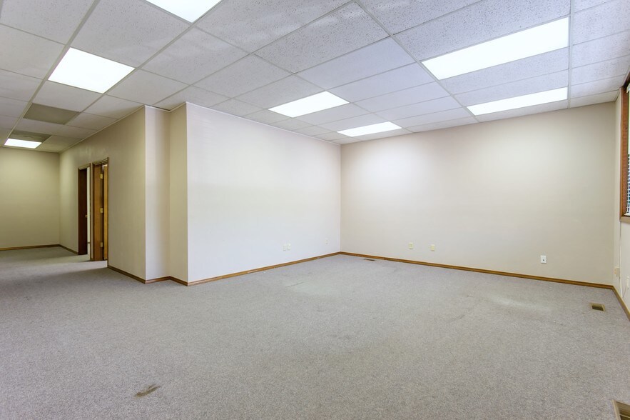 More Photos Of 100 N Fruitland St, Kennewick Office For Lease