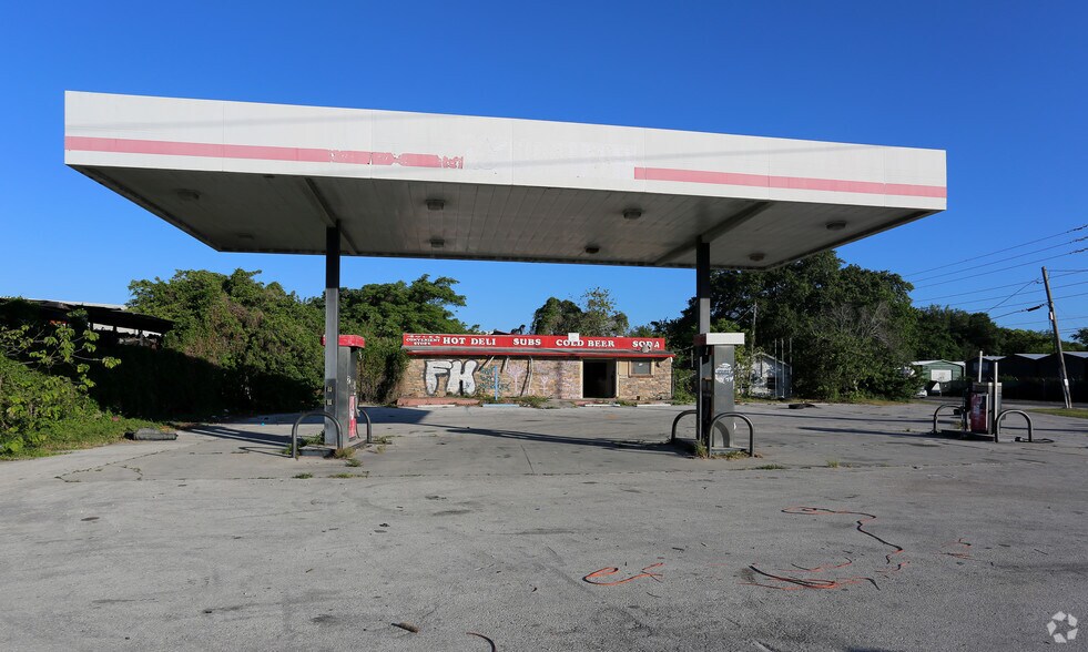 More Photos Of 2658 Overland Rd, Apopka Service Station For Lease