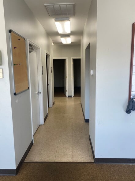 More Photos Of 5040 W Tharpe St, Tallahassee Unknown For Lease