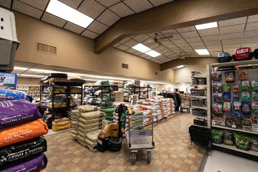 More Photos Of 401 Milwaukee Ave, Deer Lodge Office For Sale