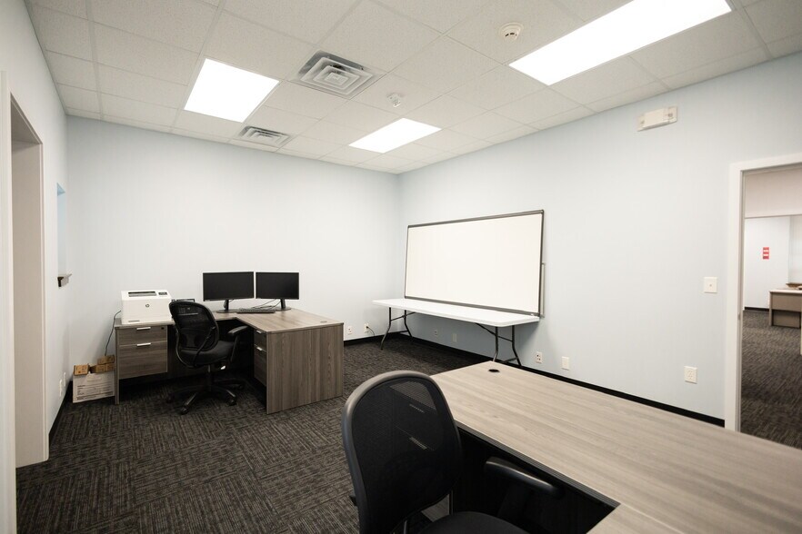 More Photos Of 190 Tenby Chase Dr, Delran Office For Lease