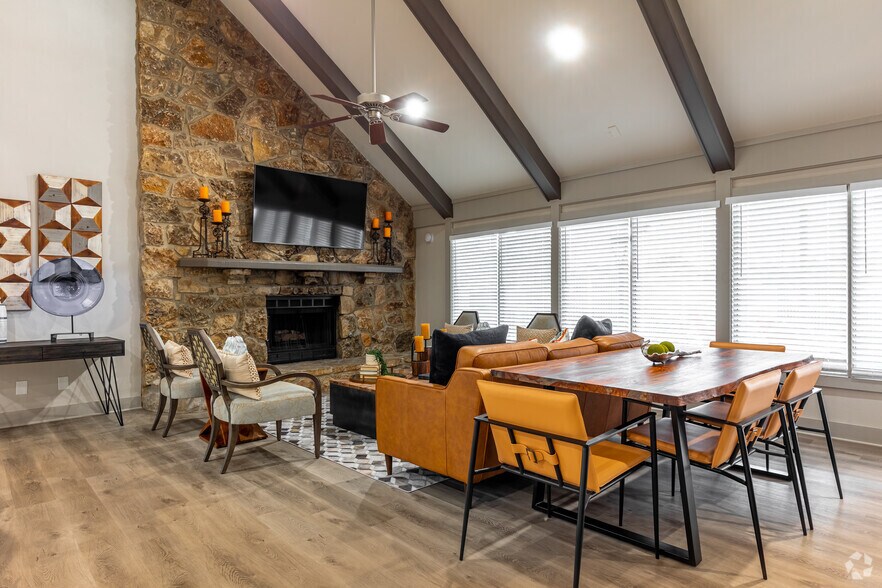 More Photos Of 3304 Golden Rd, Tyler Apartments For Sale