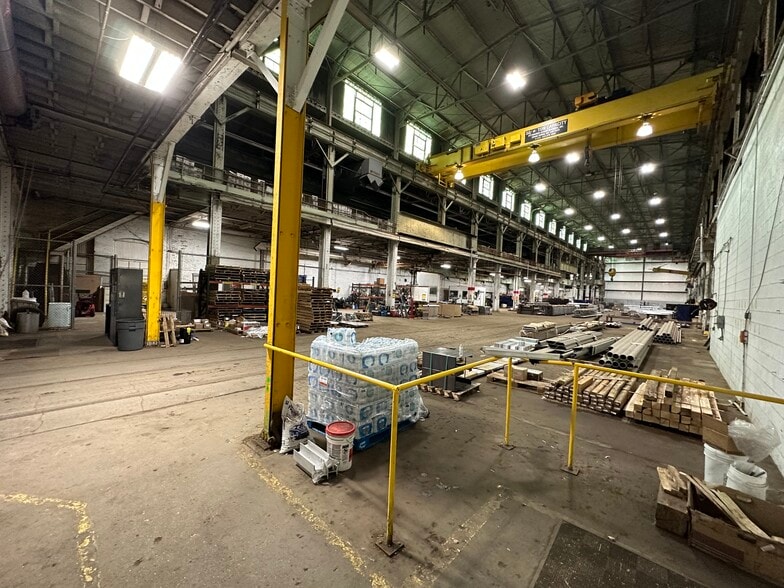 More Photos Of 600 2nd St, Ellwood City Warehouse For Lease