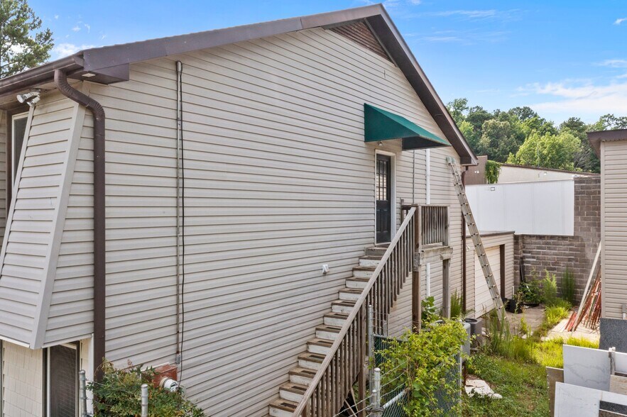 More Photos Of 2701 Rowland Rd, Raleigh Office For Lease