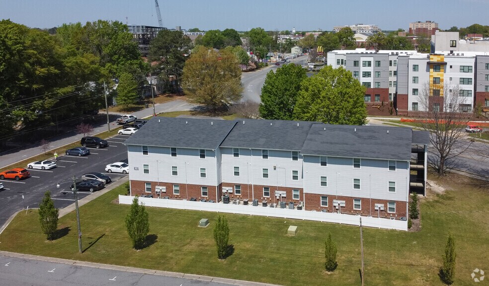 More Photos Of 301 E 12th St, Greenville Apartments For Sale