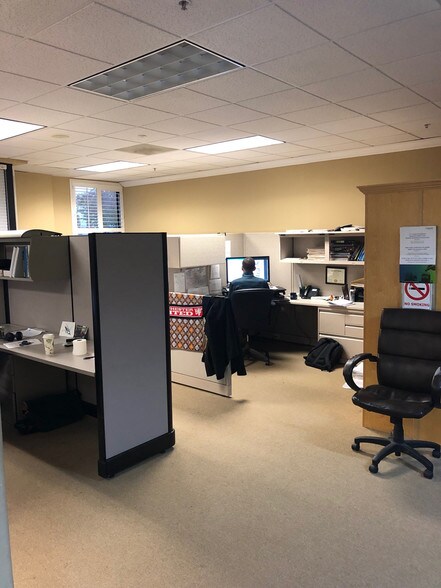 More Photos Of 1322 Blue Oaks Blvd, Roseville Office For Lease