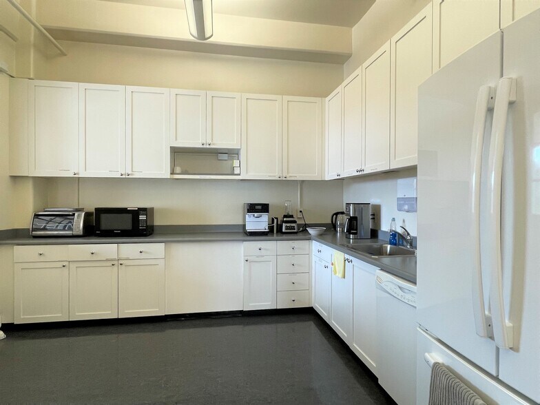 More Photos Of 220 Halleck St, San Francisco Office For Lease