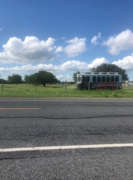 More Photos Of 1003 E FM 490, Edinburg Warehouse For Lease