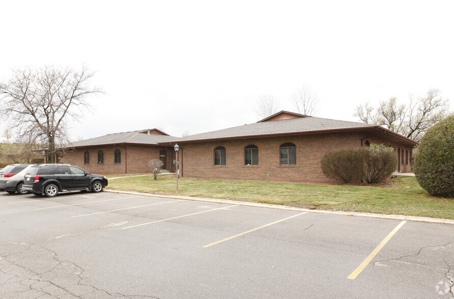 More Photos Of 1121-1127 Villa Linde Ct, Flint Medical For Sale