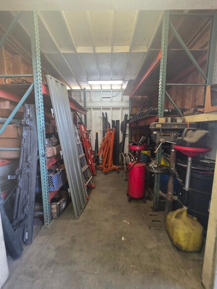 More Photos Of 31631 Outer Highway 10, Redlands Auto Dealership For Lease